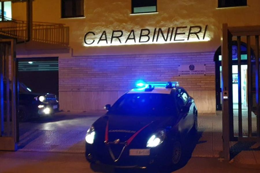 Ventenne trovato con la droga tenta la fuga, arrestato a Corigliano 68 carabinieri corigliano sera 1