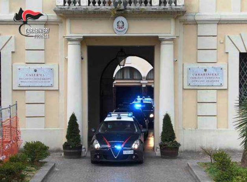 Blitz "Fly" tra Cosenza e Rende, 6 misure cautelari per spaccio ed estorsione 53 carabinieri cosenza centro