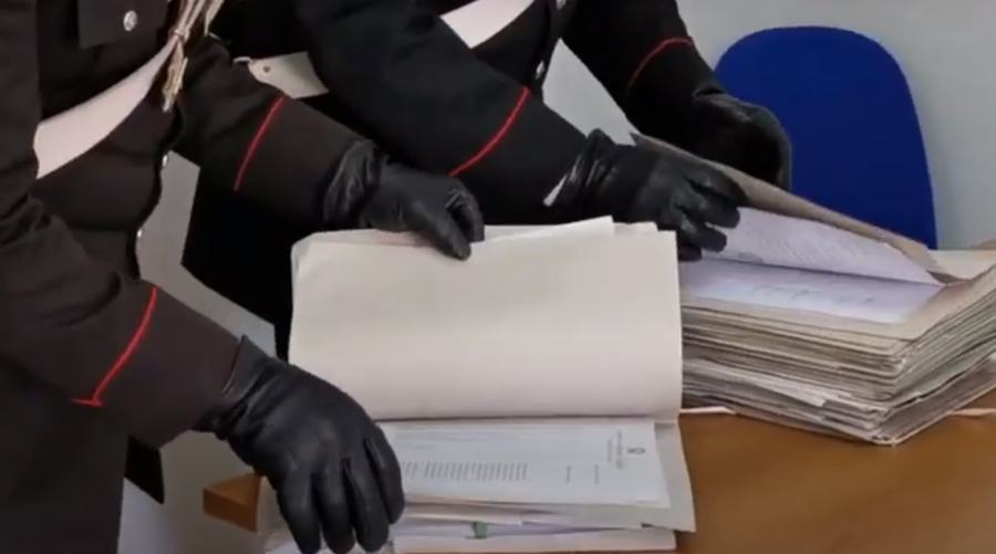 Agli arresti domiciliari e con il reddito di cittadinanza, denunciato 51 carabinieri documentazione 2