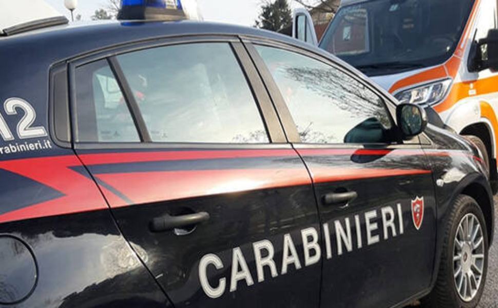 Cosenza, 14enne pestato a sangue all'uscita di scuola. "Mio figlio vivo per miracolo" 51 carabinieri e ambulanza repertorio 3