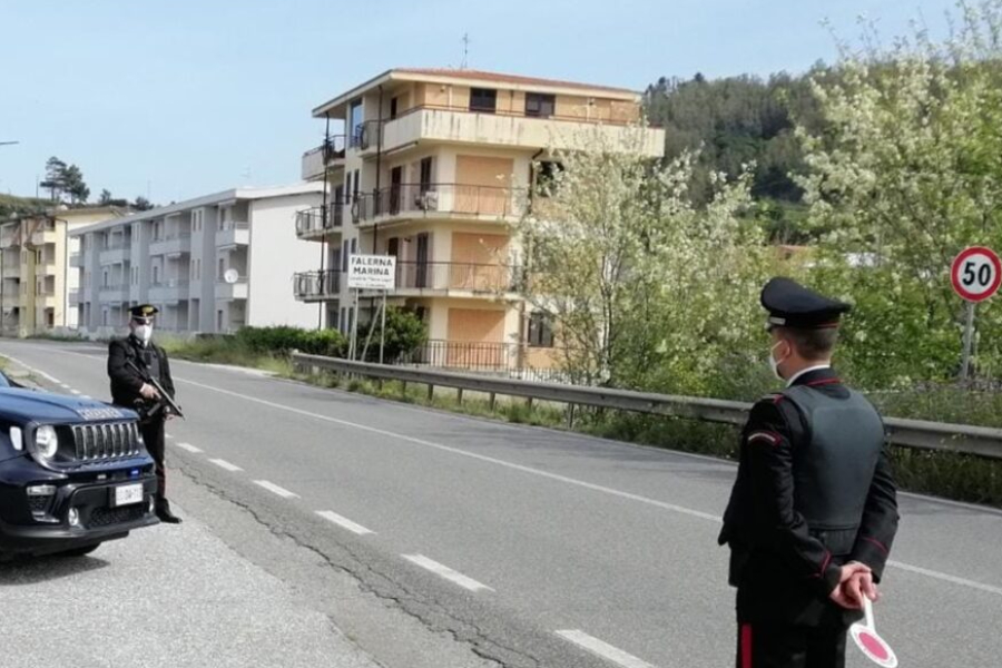 carabinieri falerna