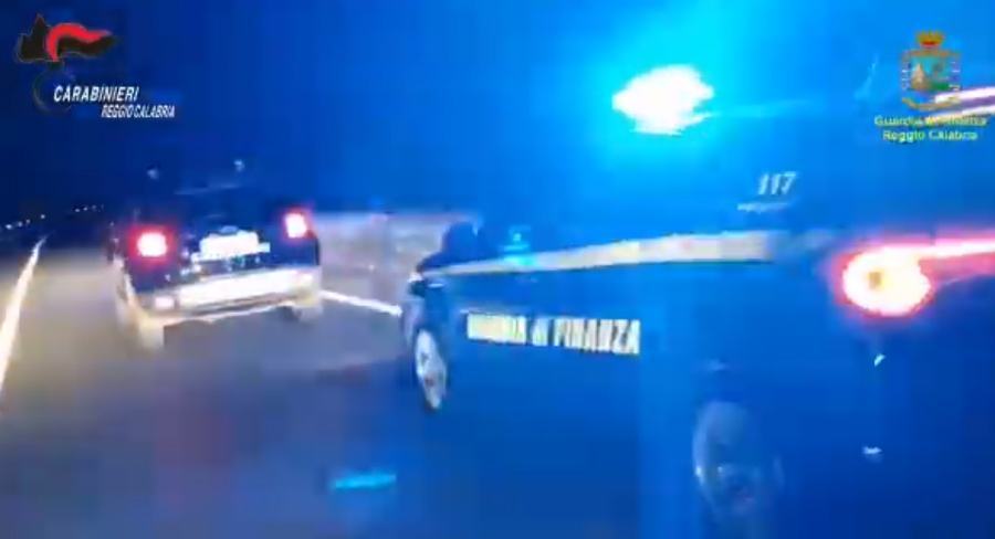 Blitz "Libera Fortezza": 22 misure cautelari. Sgominata una rete "asfissiante" di usurai 51 carabinieri finanza libera fortezza