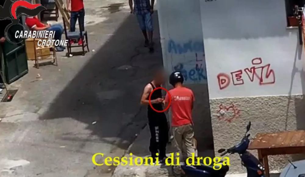 Operazione Orso, 12 arresti: il supermercato della droga aperto dalle 7 alle 20 53 carabinieri fondo gesu operazione orso 02