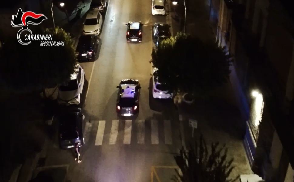 Imprenditori costretti a comprare la merce imposta dal clan, 5 arresti 51 carabinieri reggio blitz