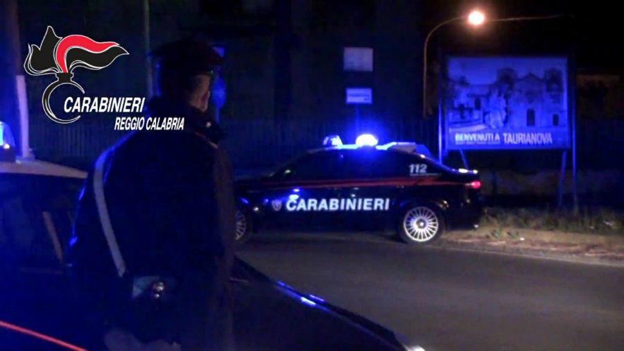 Socialmente pericolosi, eseguite misure nei confronti di 8 pregiudicati 51 carabinieri reggio cal taurianova