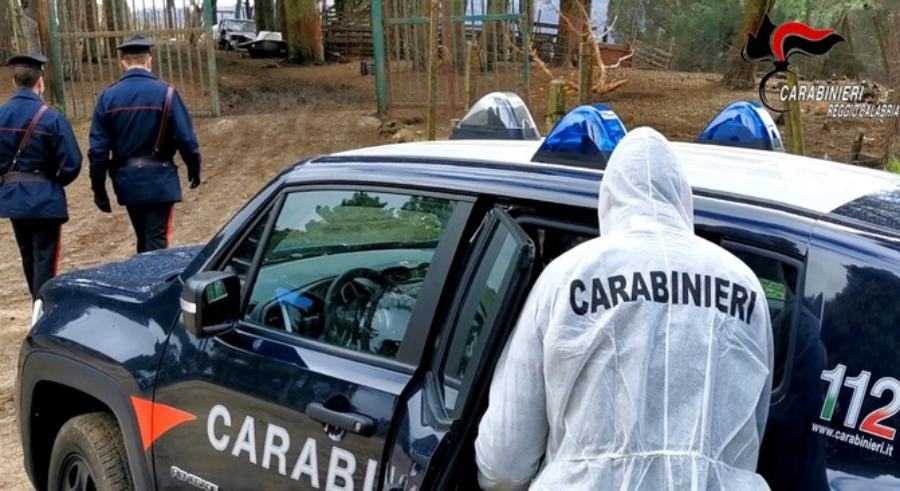 Accoltella al petto il figlio al culmine di una lite, arrestato 51 carabinieri reggio calabria tentato omicidio