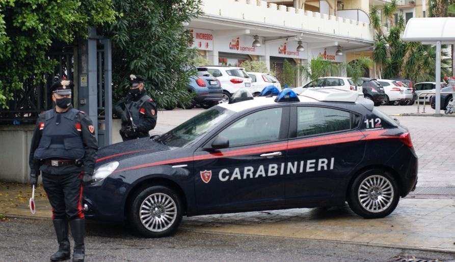 carabinieri rossano supermercato
