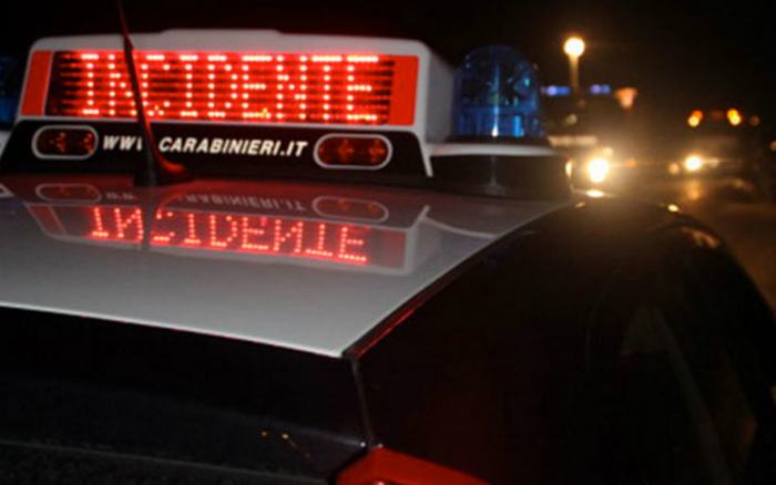 carainieri incidente notte