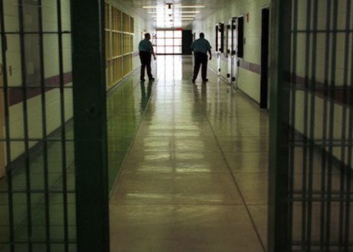 Detenuto in attesa di giudizio per reati di terrorismo internazionale, aggredisce 5 agenti di Polizia 74 carcere