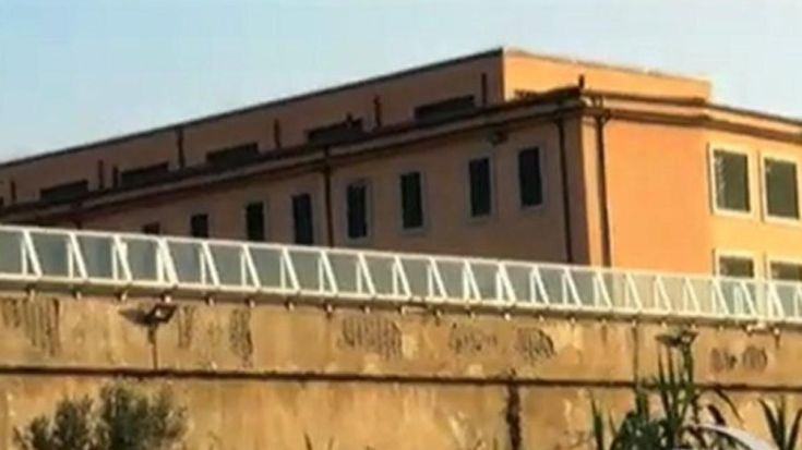 Agente della penitenziaria aggredito dai detenuti nel carcere di Cosenza 51 carcere cosenza 4