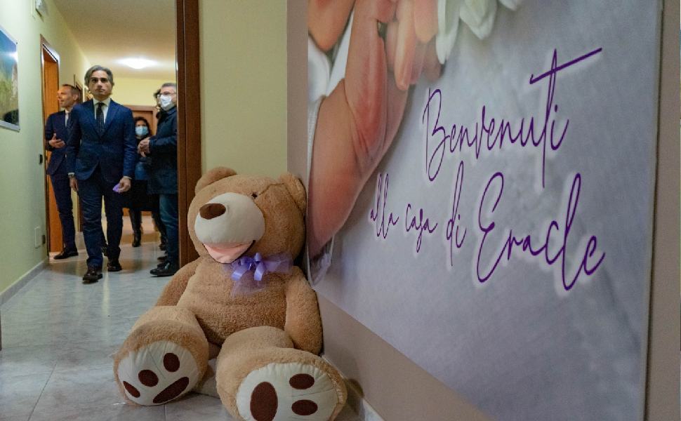 Un bene confiscato alla 'ndrangheta diventa casa per le famiglie dei bimbi prematuri 51 casa Eracle 1