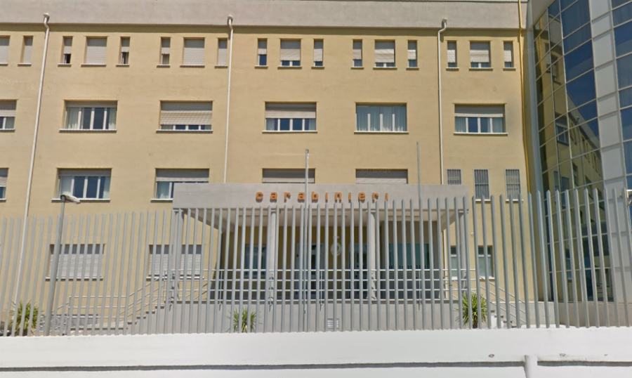 Tenta di stuprarla e la minaccia con un coltello, arrestato 34enne 51 caserma carabinieri lamezia terme
