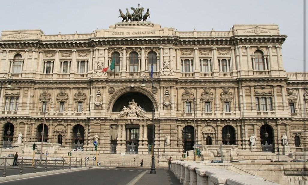 Estorsione, Cracolici dal carcere va ai domiciliari 51 cassazione