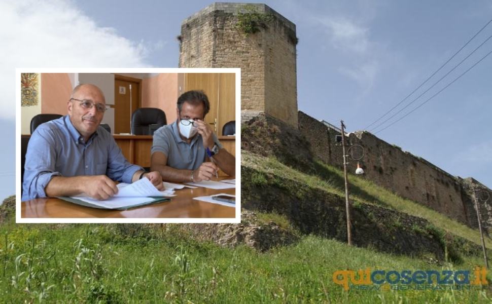 castello normanno svevo tinto commissione