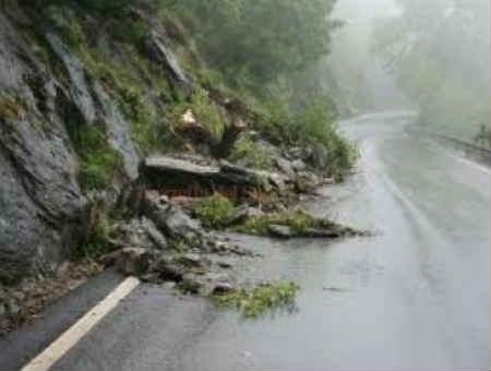 Via Romualdo Montagna, dopo mesi riapre la strada 'franata' 76 ce6d46b02a3a1ac675c794c9486f2c7f
