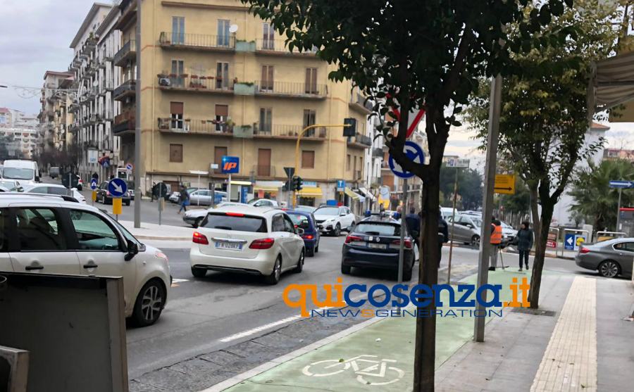 cedimento strada cosenza via pasquale rossi
