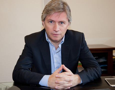 Andrea Cirelli esperto di Ipnosi e Linguaggio del corpo sarà in città per un workshop 62 cirelli