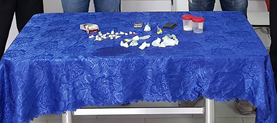 La cocaina nascosta nel muro di casa, coppia in manette nel cosentino 53 cocaina rossano