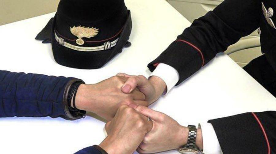 Violenze e minacce ripetute anche sui figli, moglie trova il coraggio di denunciare 51 codice rosso carabinieri violenza genere 1