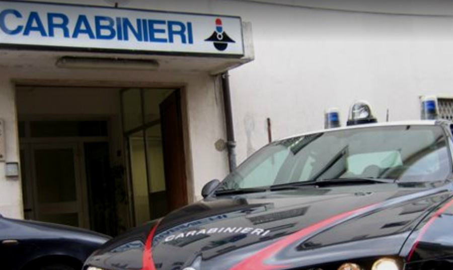Intimidazione ad un imprenditore, due bombe carta lanciate nel giardino 51 comando carabinieri vibo