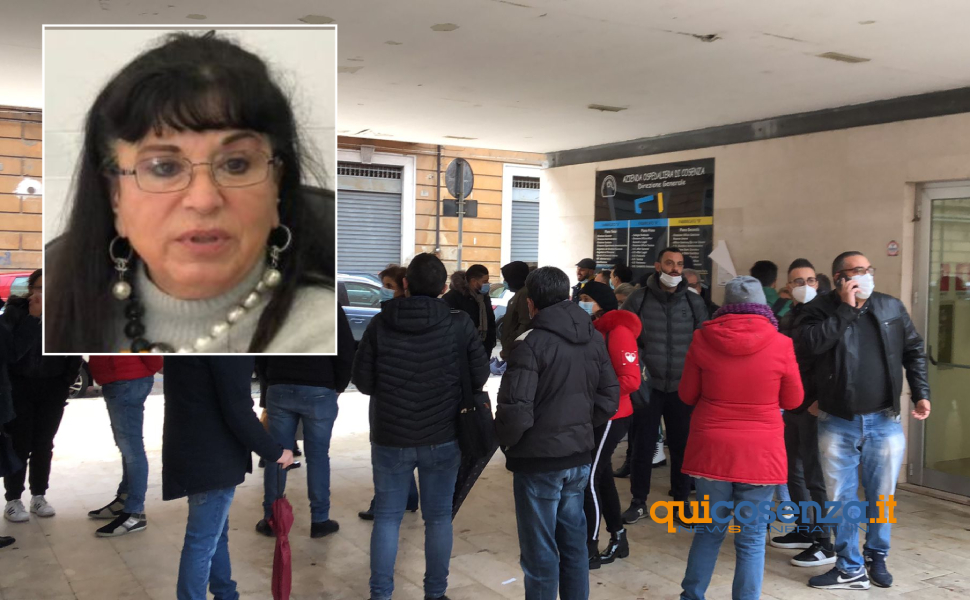 commissario mastrobuono ao cosenza protesta oss