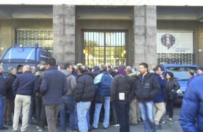 Occhiuto spodestato non per coop, rom e tagli, ma per garantire 'poltrone' 58 comune cosenza scontri.