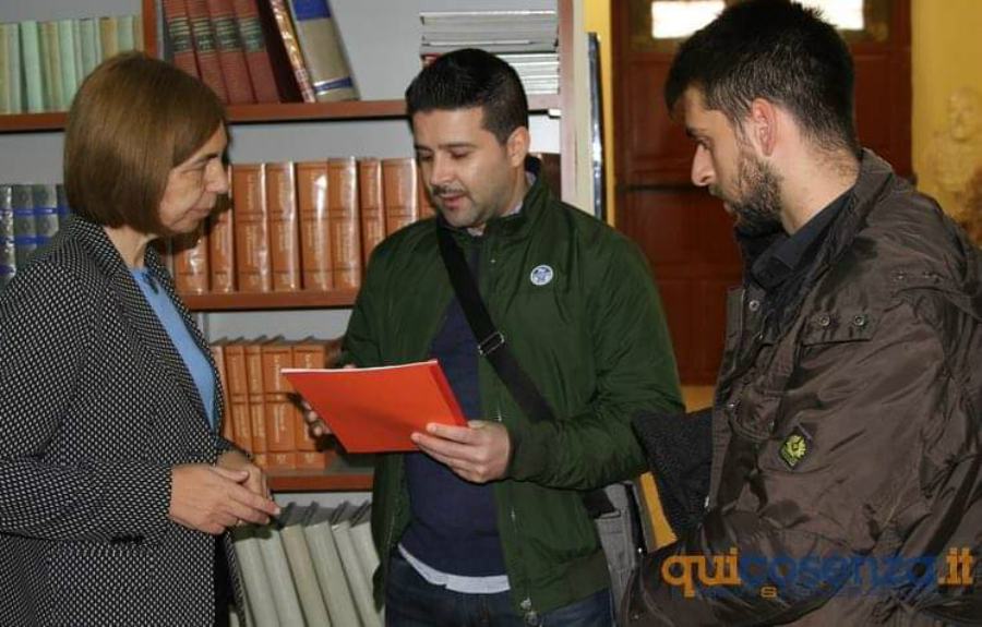 consegna piano sottosegretario centro storico