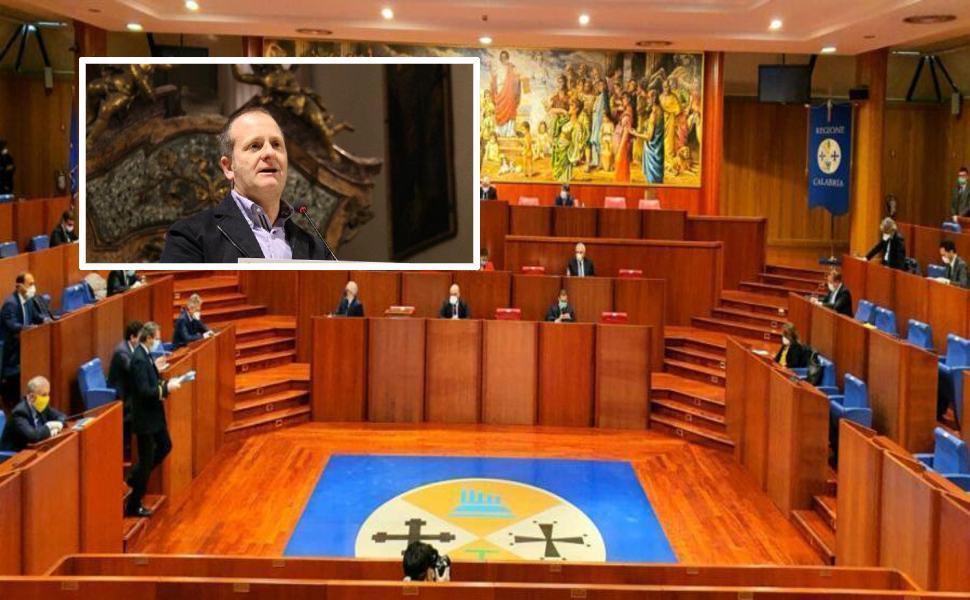 consiglio regionale con mascherine 1 1 1