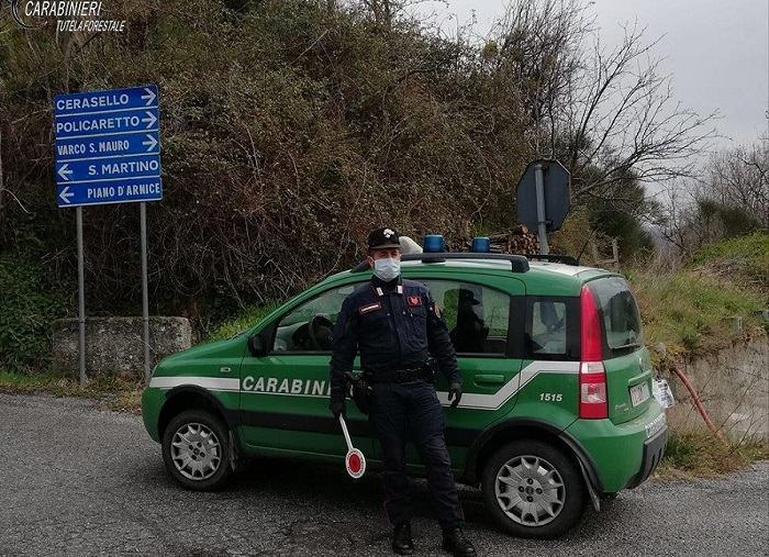 Acri, passeggiavano nonostante fossero in quarantena: denunciate due persone 51 controlli acri