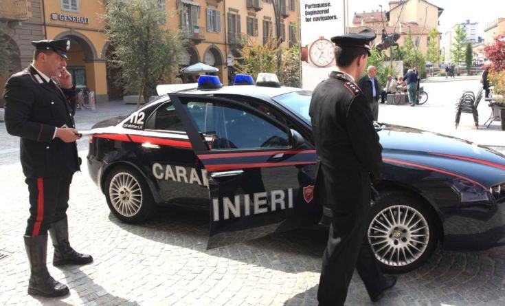 controlli carabinieri alba centro storico 1
