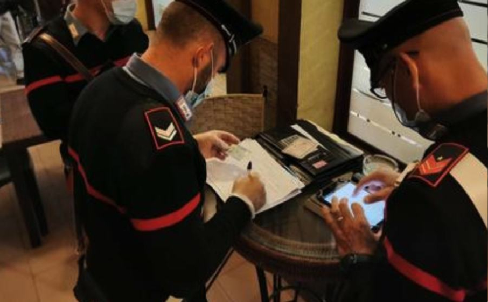 Cosenza, arriva la stretta anti Covid. Più controlli su mezzi pubblici e locali 51 controlli locale anticovid carabinieri 01 1 1