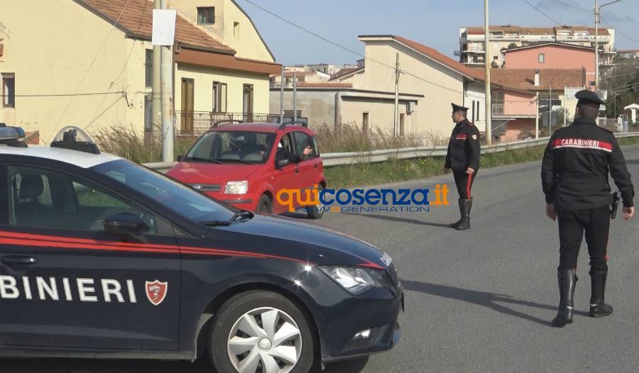San Lucido, controlli in entrata e uscita dopo l'ordinanza di chiusura - FOTO 55 controlli san lucido coronavirus 03