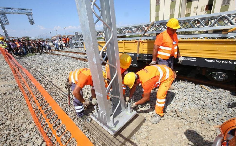 Le mani della 'ndrangheta sui cantieri ferroviari. In due si costituiscono 51 cop ferrovia 1