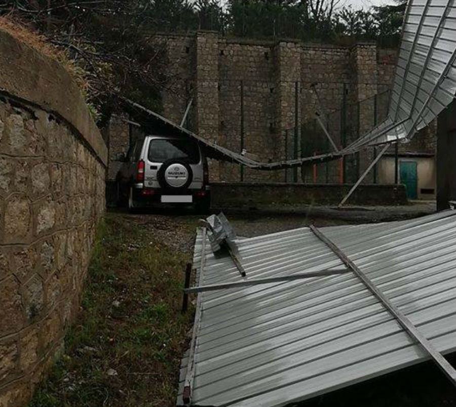 Maltempo, precipita copertura di un istituto scolastico 71 copertina scuola