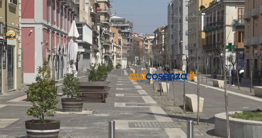 corso mazzini cosenza isola pedonale 2