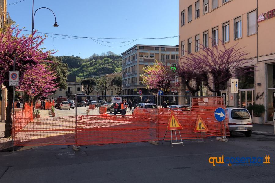 Cosenza, lavori su diverse strade cittadine. Fino a sabato modifiche alla circolazione 51 corso mazzini lavori ultimo tratto cosenza 03