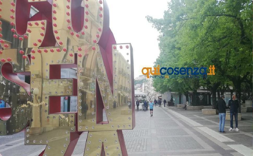 cosenza corso mazzini piazza 11 coronavirus 1