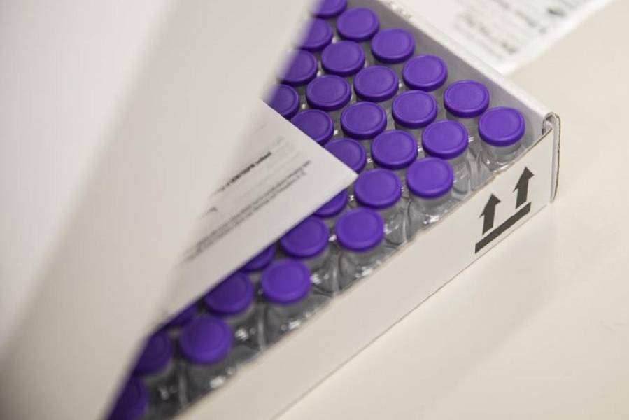 Cosenza: vaccini arrivati, riprendono le somministrazioni Pfizer 51 covid vaccino pfizer