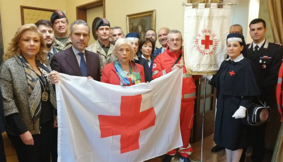 croce rossa bandiera prefetto cosenza