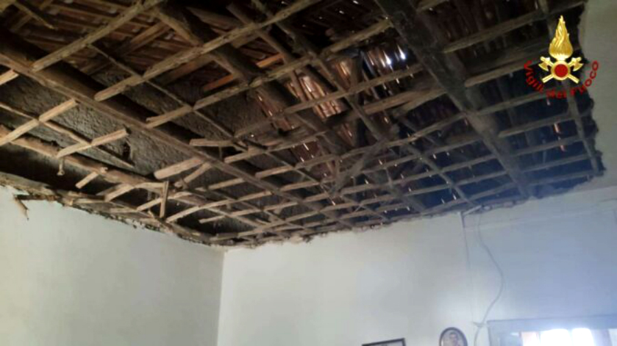 crollo soffitto maierato