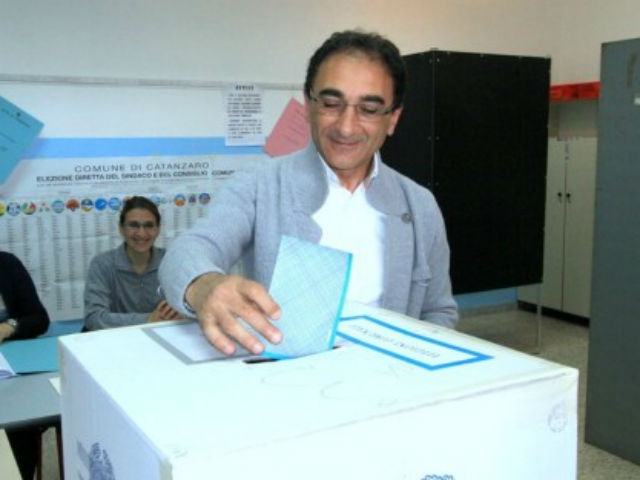 d087a79ceda4fc8cb2d2b11f02efa9f1