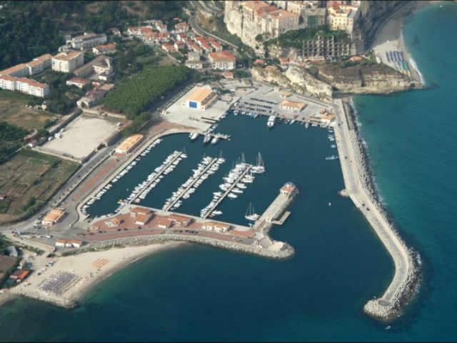 d3d688d8390ab120a0d1f4845cb0efec