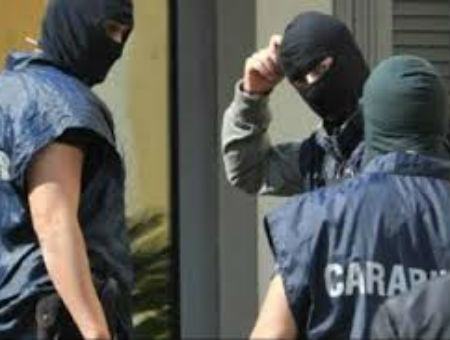 d5da28f148bb4571d7b472d1a0bb2368