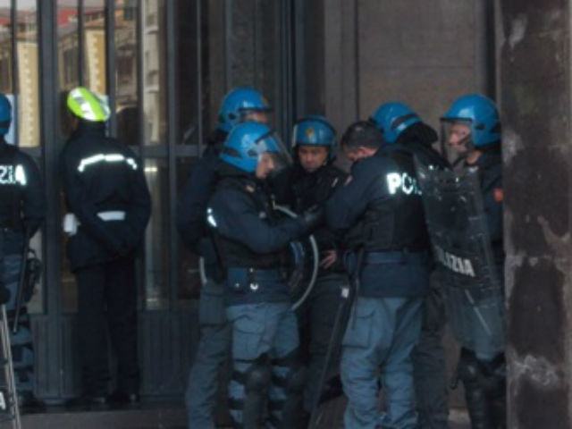 d5df9d38f12b181d4ba16415c19c3718