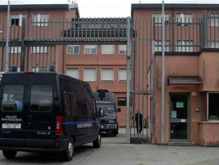 d6f0b305cd0c95e555fbb6e9f1ed4fc7