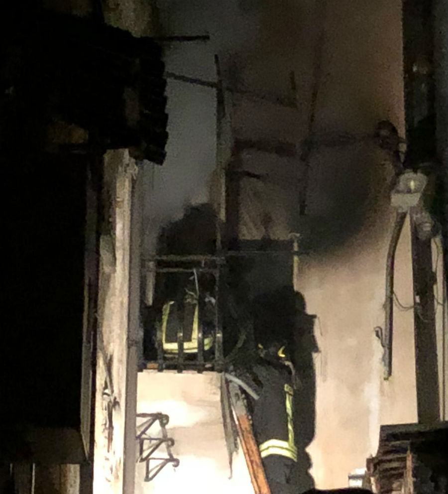 Pedace, appartamento distrutto da un'incendio: tragedia sfiorata 57 d95e4ffd 7edb 4a41 aa4b 121e2b4dd07c