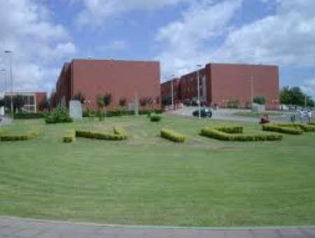 db8884684bec3efcc6ff63306adbb577