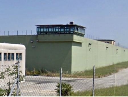 de2803775e47a1b64860e7bb3d5704d6