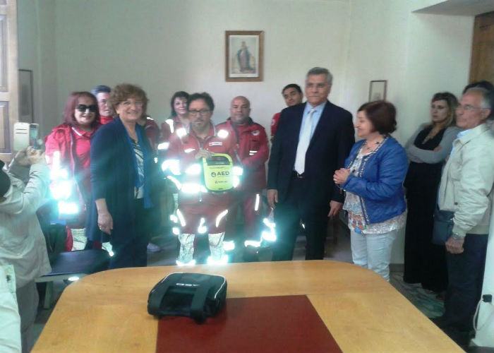 Cosenza Calcio e Onlus donano defibrillatore alla Croce Rossa di Corigliano 51 defibrillatore