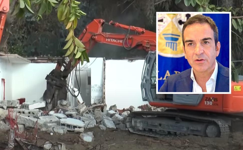 demolizione occhiuto 1